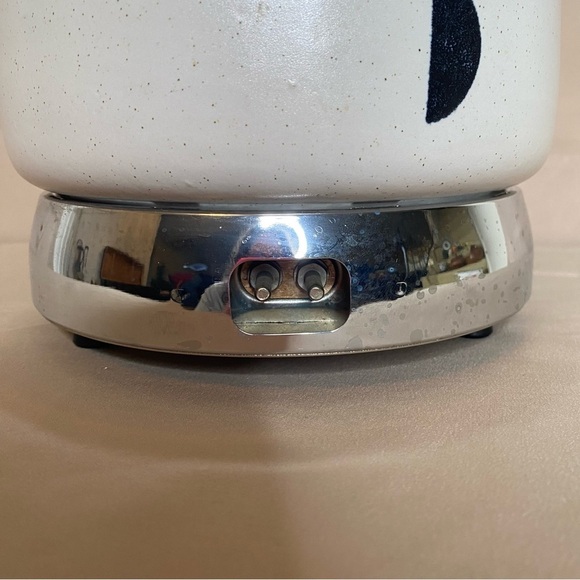 Vintage Stoneware Pot With Heating Pad - Picture 8 of 14